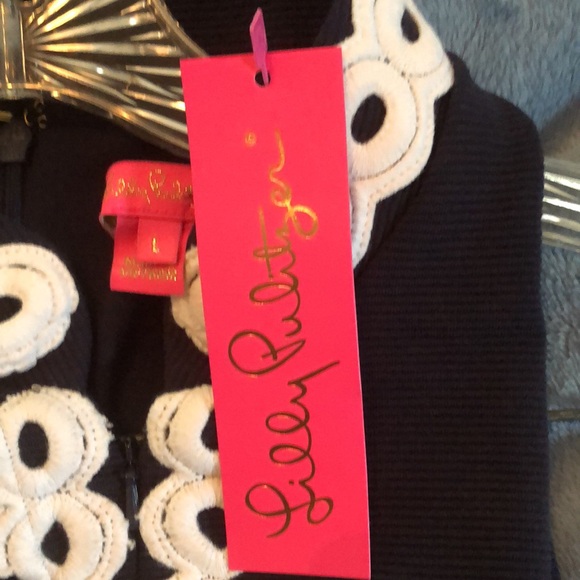 NWT Lilly Pulitzer calista shift dress. Large. The perfect classic dress! - Picture 3 of 7